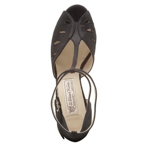 Lindsay_Stella_blau_3